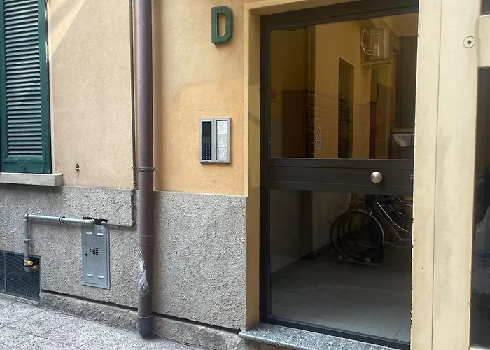 Apartament Charming In The Center Mediolan