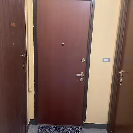Apartament Charming In The Center Mediolan